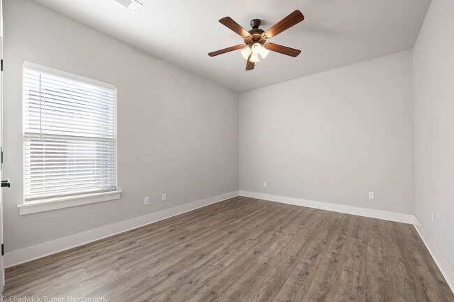 Building Photo - ***112 Alder Street***