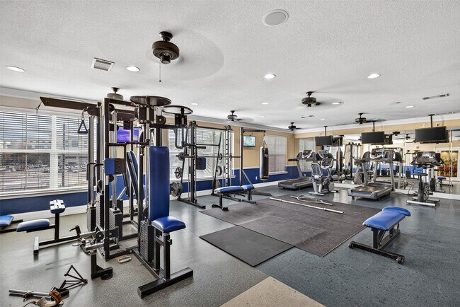 Building Photo - 1711 Old Spanish Trl