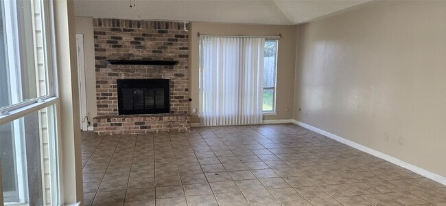 Building Photo - 2207 St James Ct