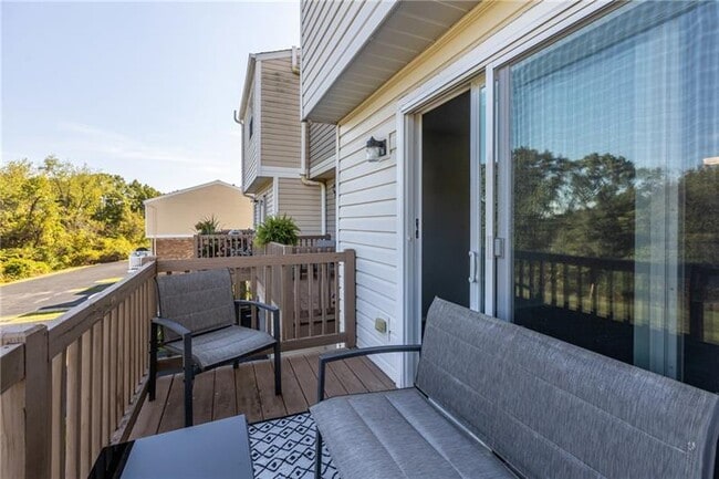 Building Photo - 408 Bonnie Brae Dr