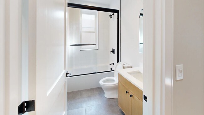 Building Photo - 162 Allston St