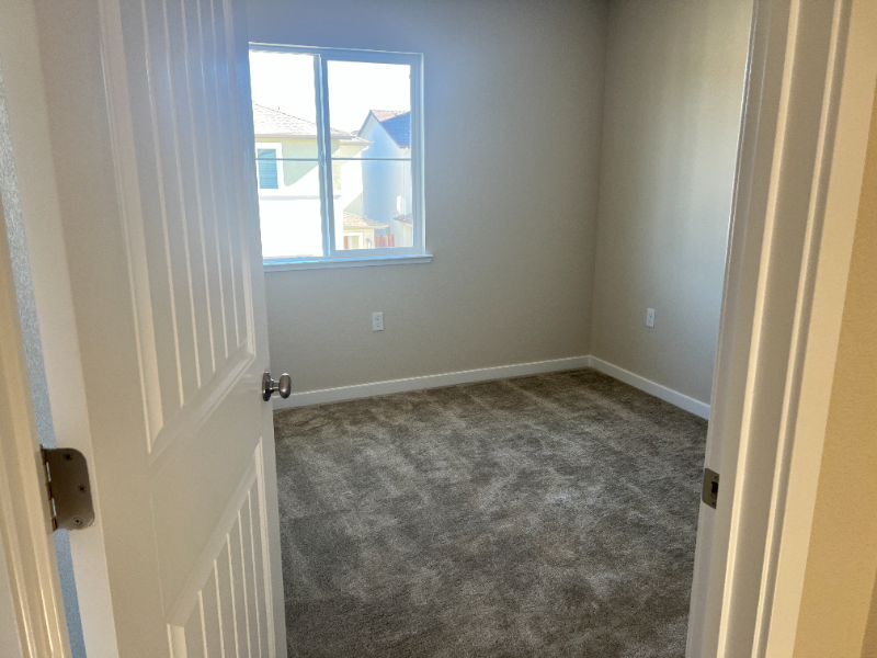Building Photo - 431 Tandoori Wy