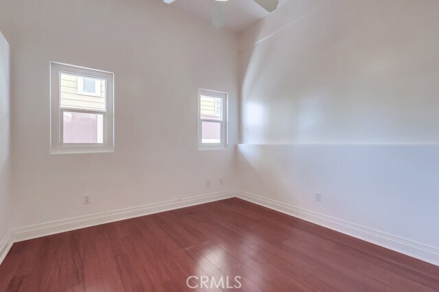Building Photo - 512 N Juanita Ave