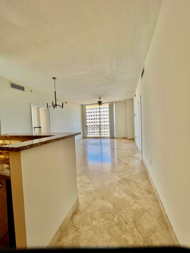 Building Photo - 550 Okeechobee Blvd
