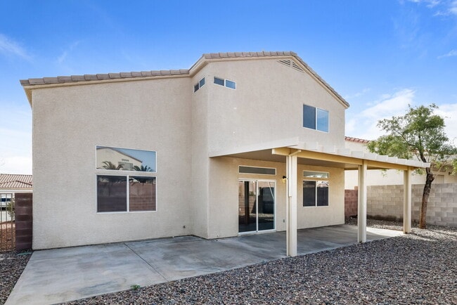 Building Photo - 740 Cam La Paz