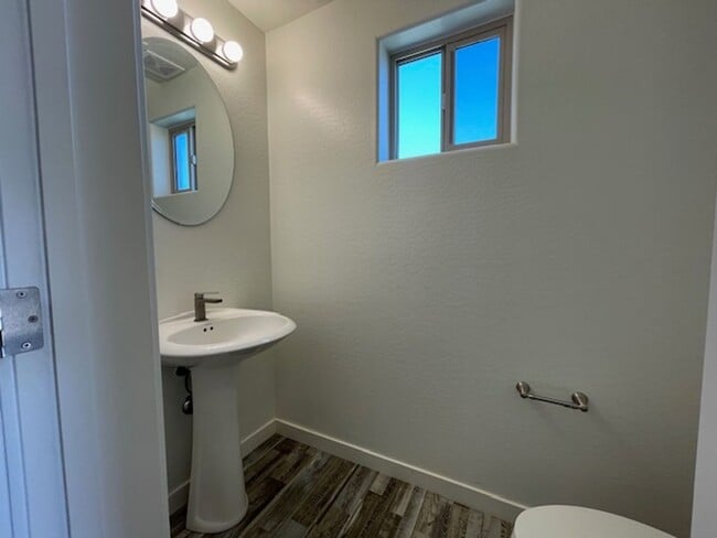 Building Photo - ***3 BEDROOM/2.5 BATHROOM IN PRESCOTT VALLEY***