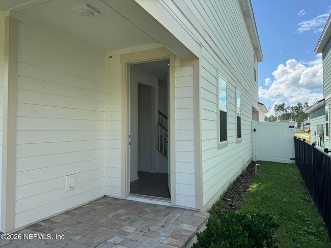 Building Photo - 236 Hawthorn Pk Cir