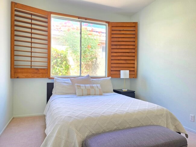 Building Photo - 67600 S Laguna Dr