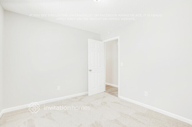 Building Photo - 6358 Hillview Ln