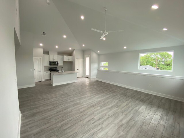 Building Photo - 1210 Deloney St