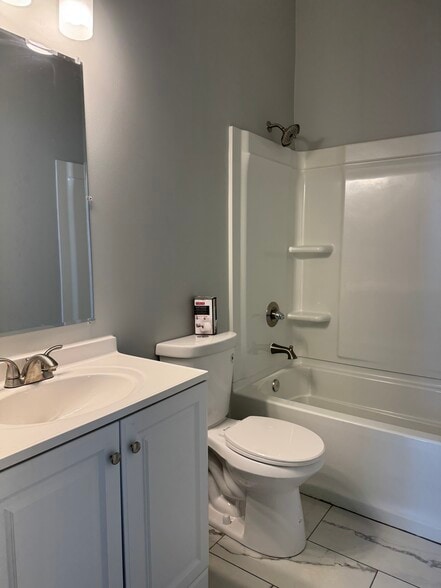 Hall Bathroom - 178 E Sixth St