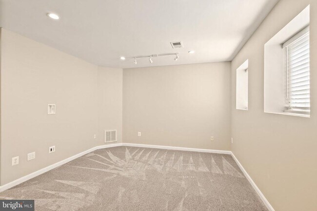 Building Photo - 10032 Moxleys Ford Ln