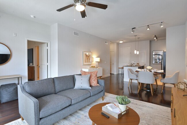 Building Photo - Chic 1-Bed Retreat | 1 Month Free!