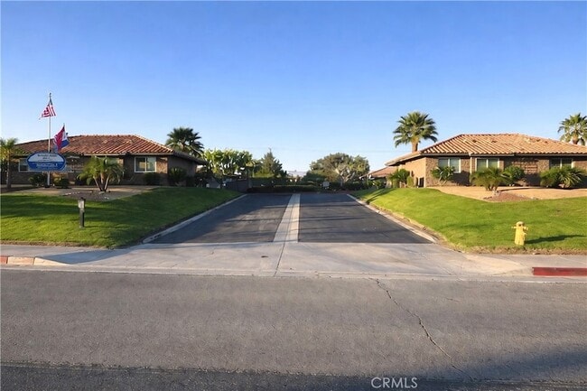 Building Photo - 79400 Ave 42