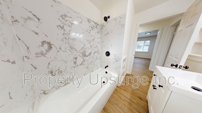 Building Photo - 20028 Loop St