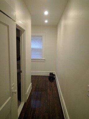 Building Photo - NEWLY RENOVATED NORTH CAMPUS - 6 BEDROOM 4 FULL BATHROOMS. THIS ONE HAS IT ALL!