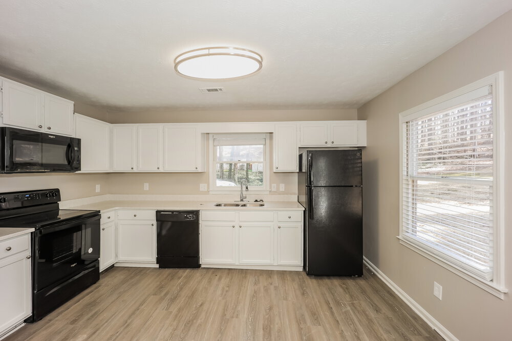 Building Photo - 210 Ashley Creek Dr