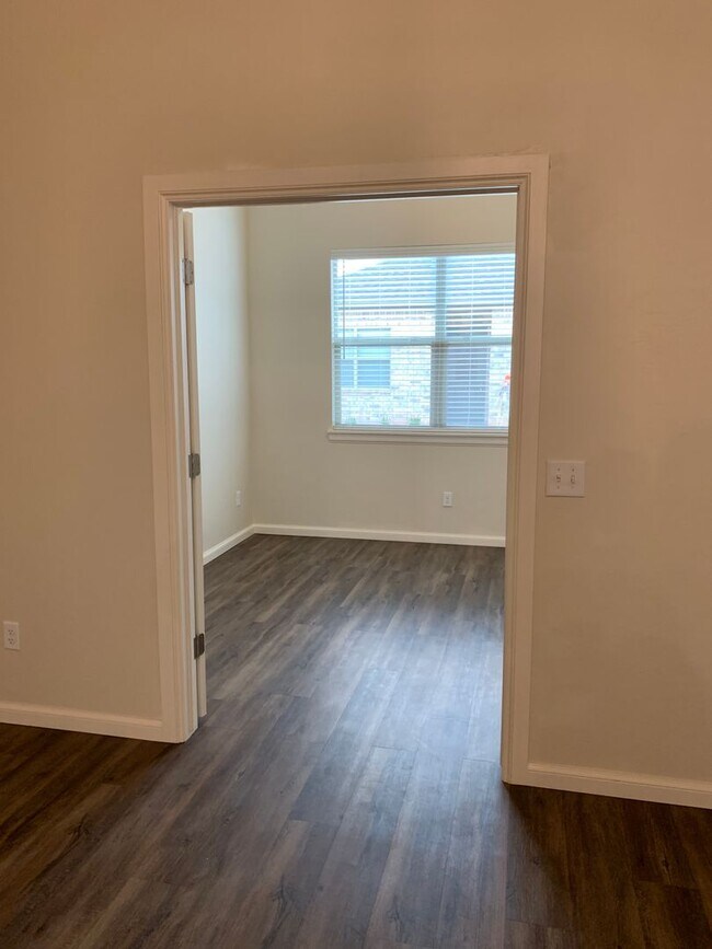 Building Photo - 3 bedroom, 3 bathroom, 2 car garage with a study in Gated Neighborhood