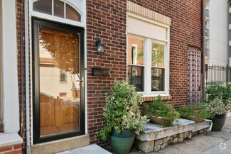 Building Photo - 516 S 13th St