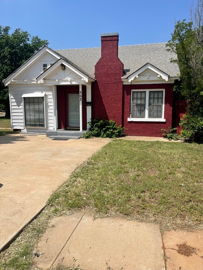 303 N Julian St 303 N Julian St Altus OK 73521 Apartment Finder