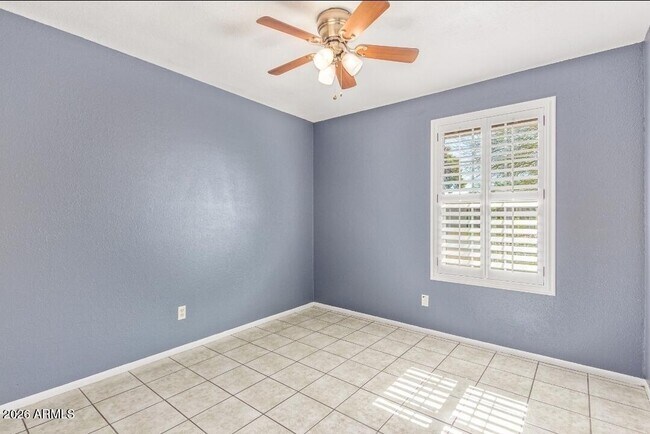 Building Photo - 7716 W Cora Ln