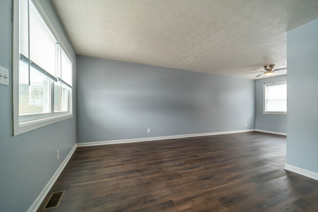 Building Photo - 113 Buckeye Cir