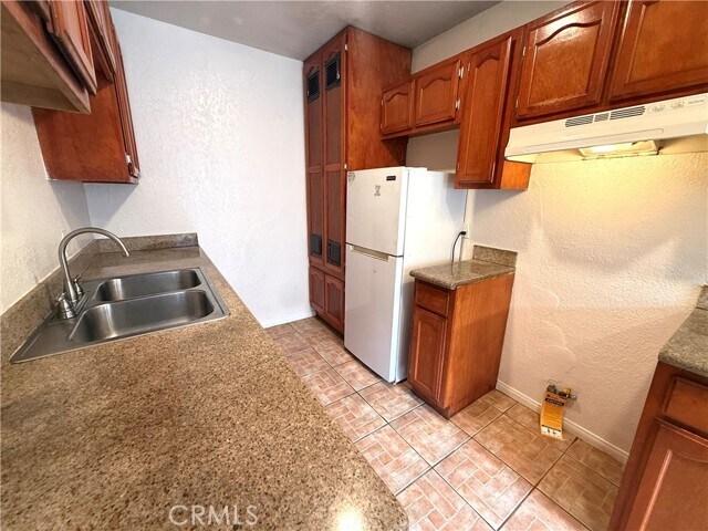 Building Photo - 10234 Woodworth Ave