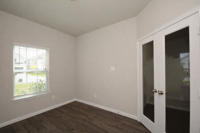 Building Photo - 5614 Brooklyn Rose Dr