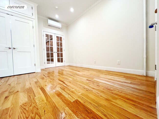 Building Photo - 123 3rd Pl