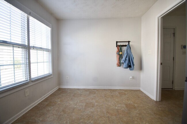 Building Photo - Coming Soon-4 Bedroom 2 Bathroom, Small Pets Considered