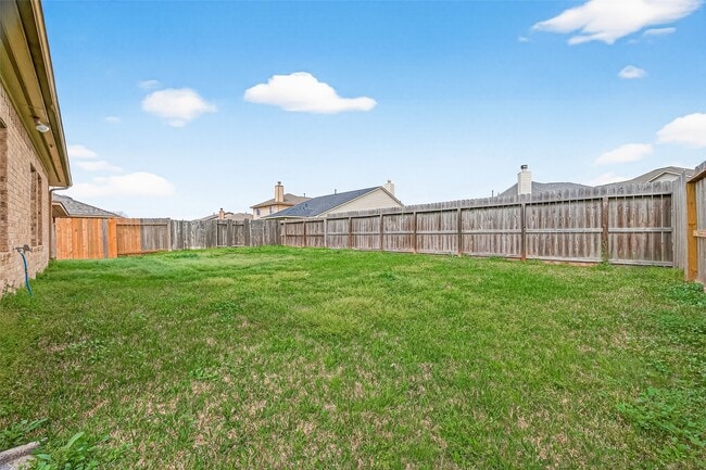 Building Photo - 21514 Venture Park Dr