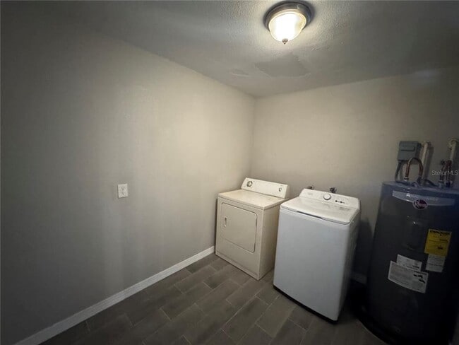 Building Photo - 10214 Sable Ridge Ct