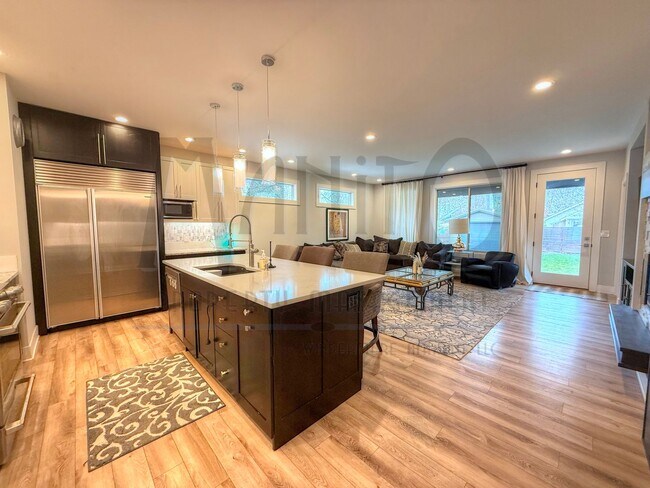 Building Photo - ***Coming Soon*** Spacious South Hill Home