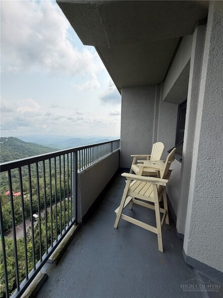 Building Photo - 303 Sugar Top Dr