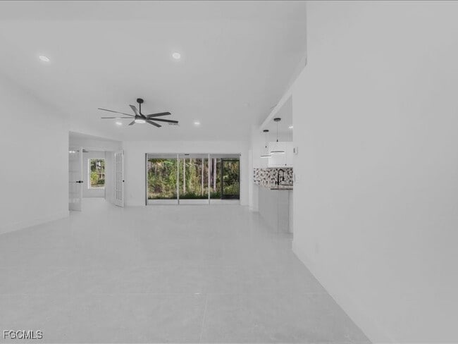 Building Photo - 741 Boulogne Ct