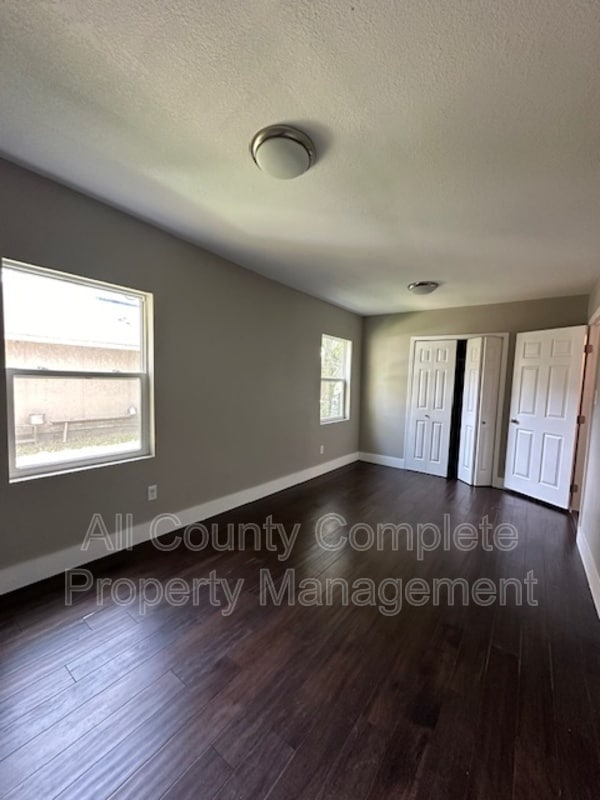 Building Photo - 2310 Jerusalem St