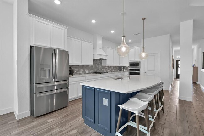 Building Photo - 2807 Kingly Pne Trl