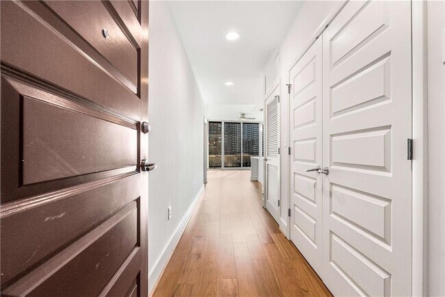 Building Photo - 1080 Peachtree St NE