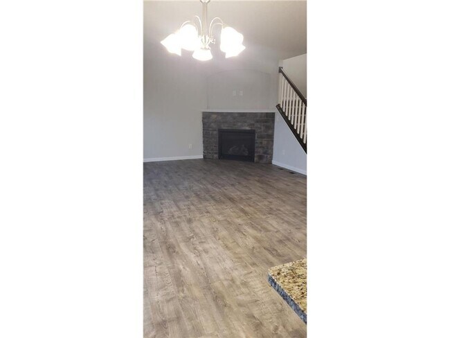 Building Photo - Modern 4-Bed Home with Open Layout, 3-Car ...