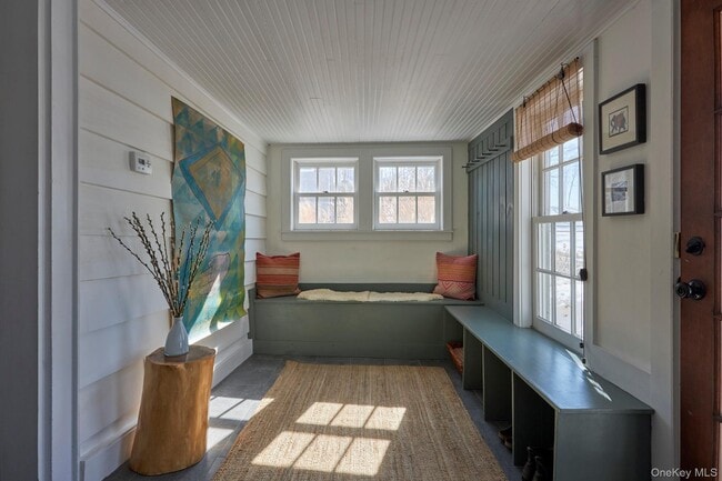 Building Photo - 41 Grinnell St