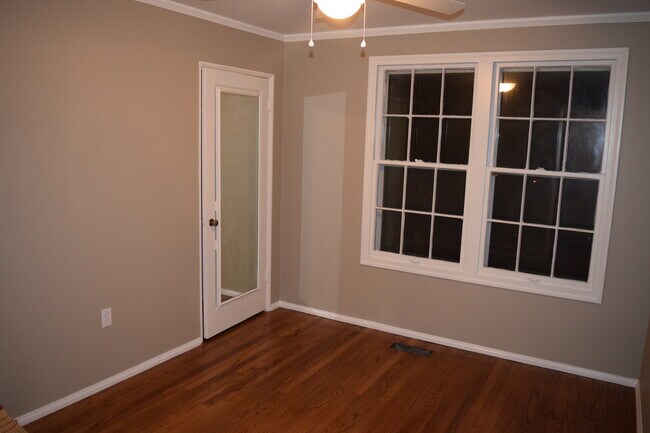 Building Photo - 6700 Kavanaugh Pl