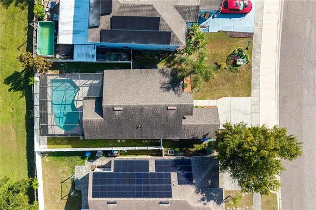 Building Photo - 13237 Greenpointe Dr