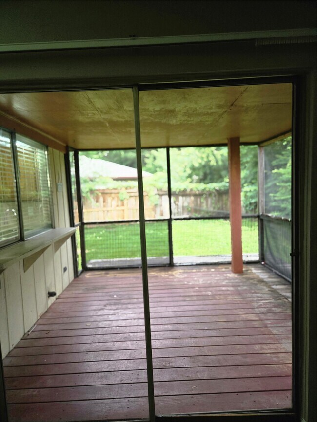 Building Photo - 1903 Riflewood Cir