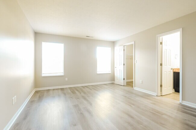 Building Photo - 2666 Kilmurray Dr