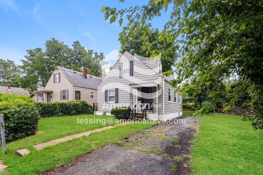 Building Photo - 4632 St Johns Ave