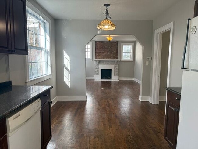 Building Photo - Wedgewood / Houston!! 3/1 Brick House!