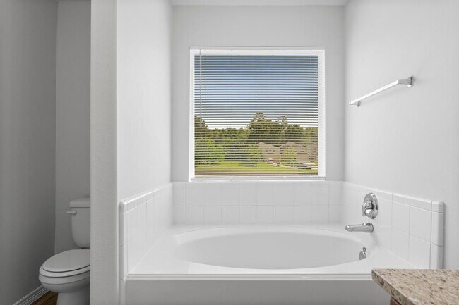 Building Photo - 5041 Willow Point Dr