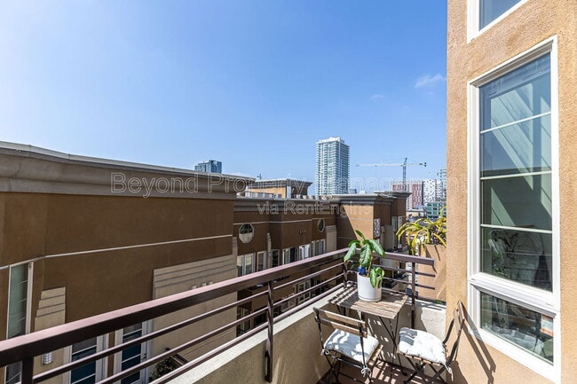 Building Photo - 1465 C St