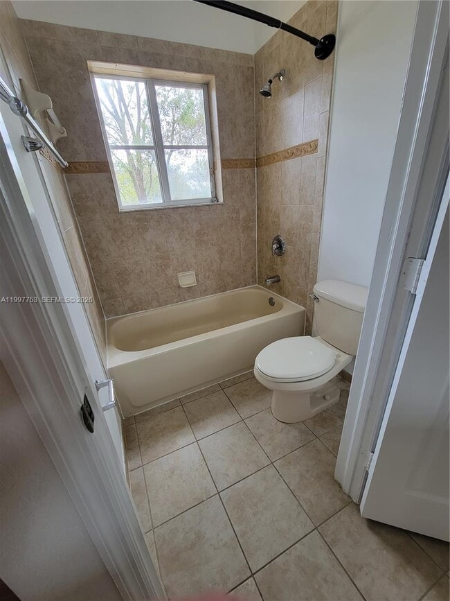 Building Photo - 8938 SW 19th St