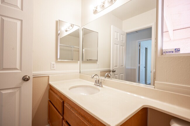 Building Photo - 1416 Grey Hunter Dr